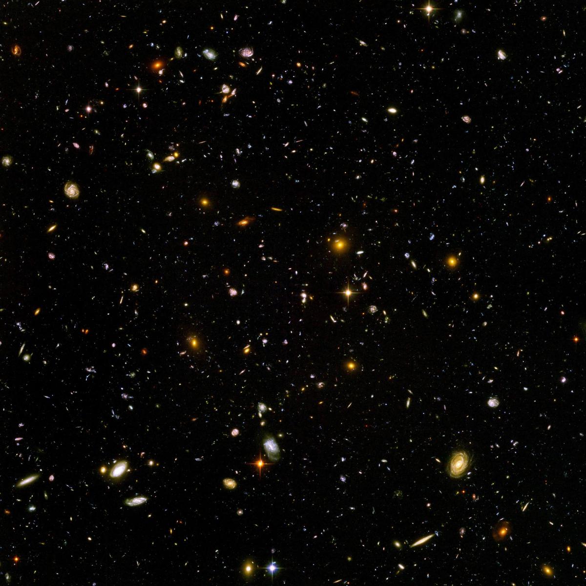 /dateien/uf28955,1227213242,Hubble Ultra Deep Field Black point edit