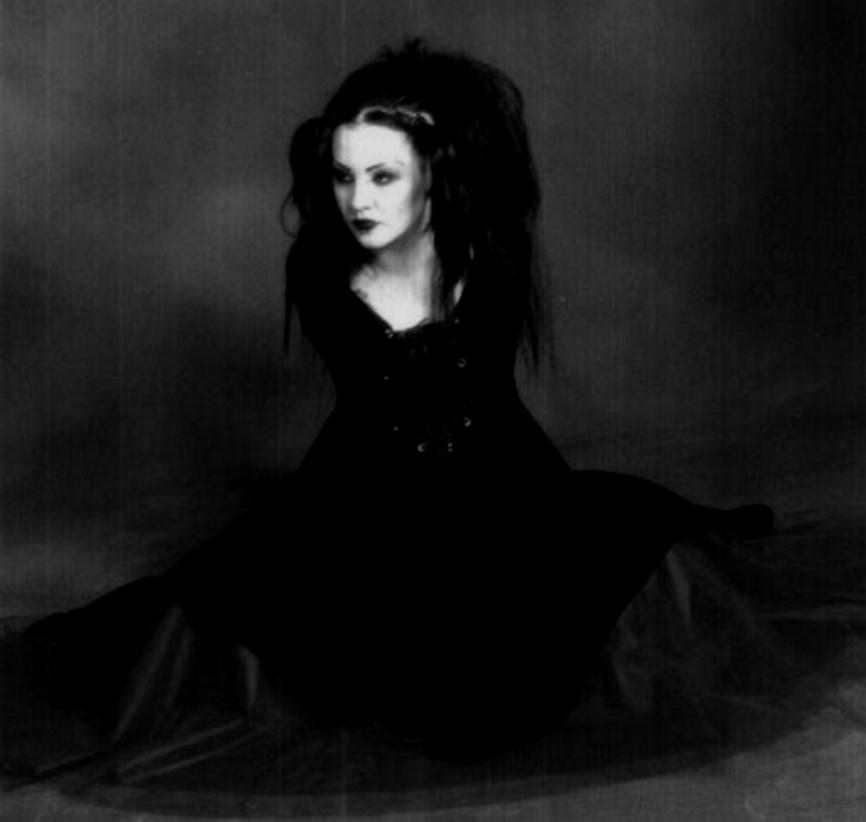 /dateien/uh28902,1160783920,GoThy darky