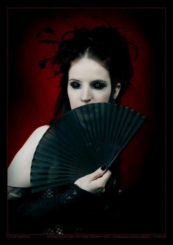 /dateien/uh28902,1163520552,green black eys