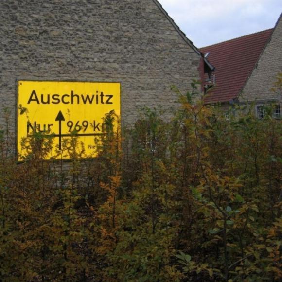 /dateien/uh28902,1172604472,Auschwitz