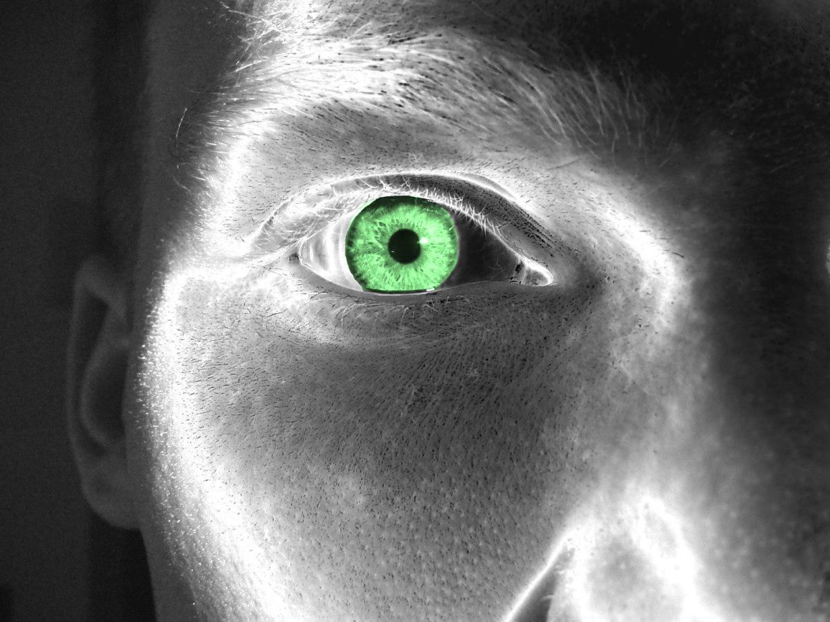 /dateien/uh28902,1175265564,chrome-green-eye
