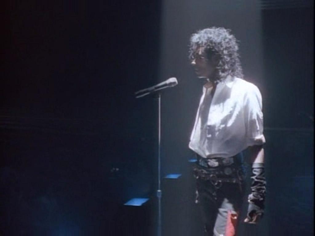 /dateien/uh60207,1270319530,Dirty-Diana-michael-jackson-10635155-1024-768