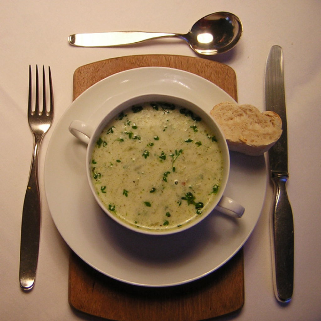 /dateien/vo66181,1285451395,Gurkensuppe afca69972eaf0b7bbe426d8db356ccb5 gurkensuppe1