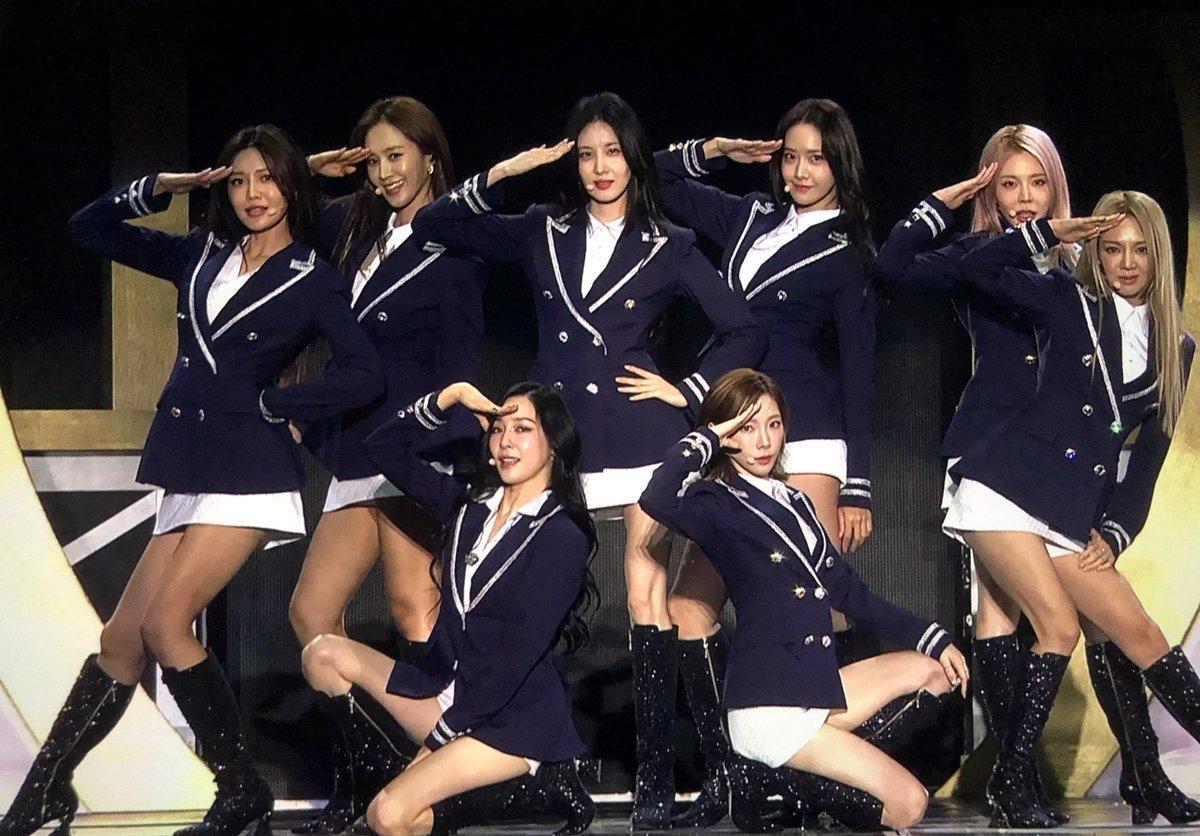 Girls Generation auf See - Copy