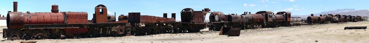 Uyuni Dcembre 2007 - Cimetire de Trains 