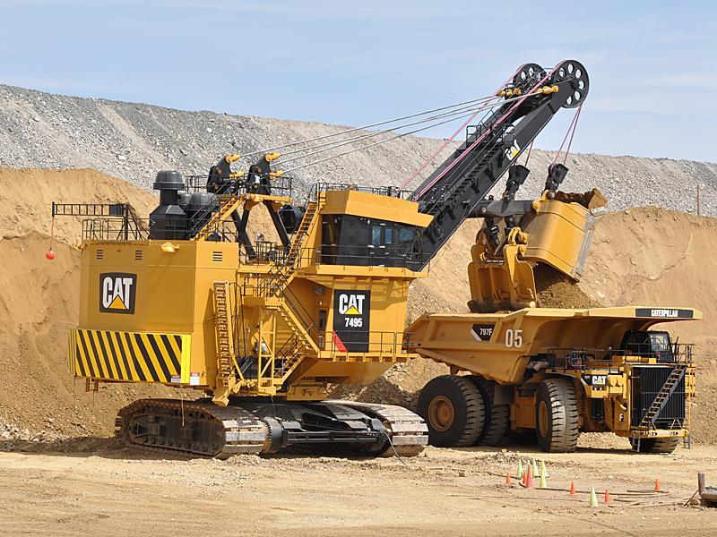 caterpillar-7495-hf bagger