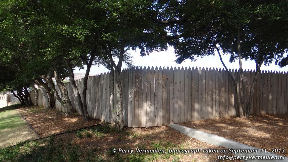 Picked-fence-on-Dealey-Plaza