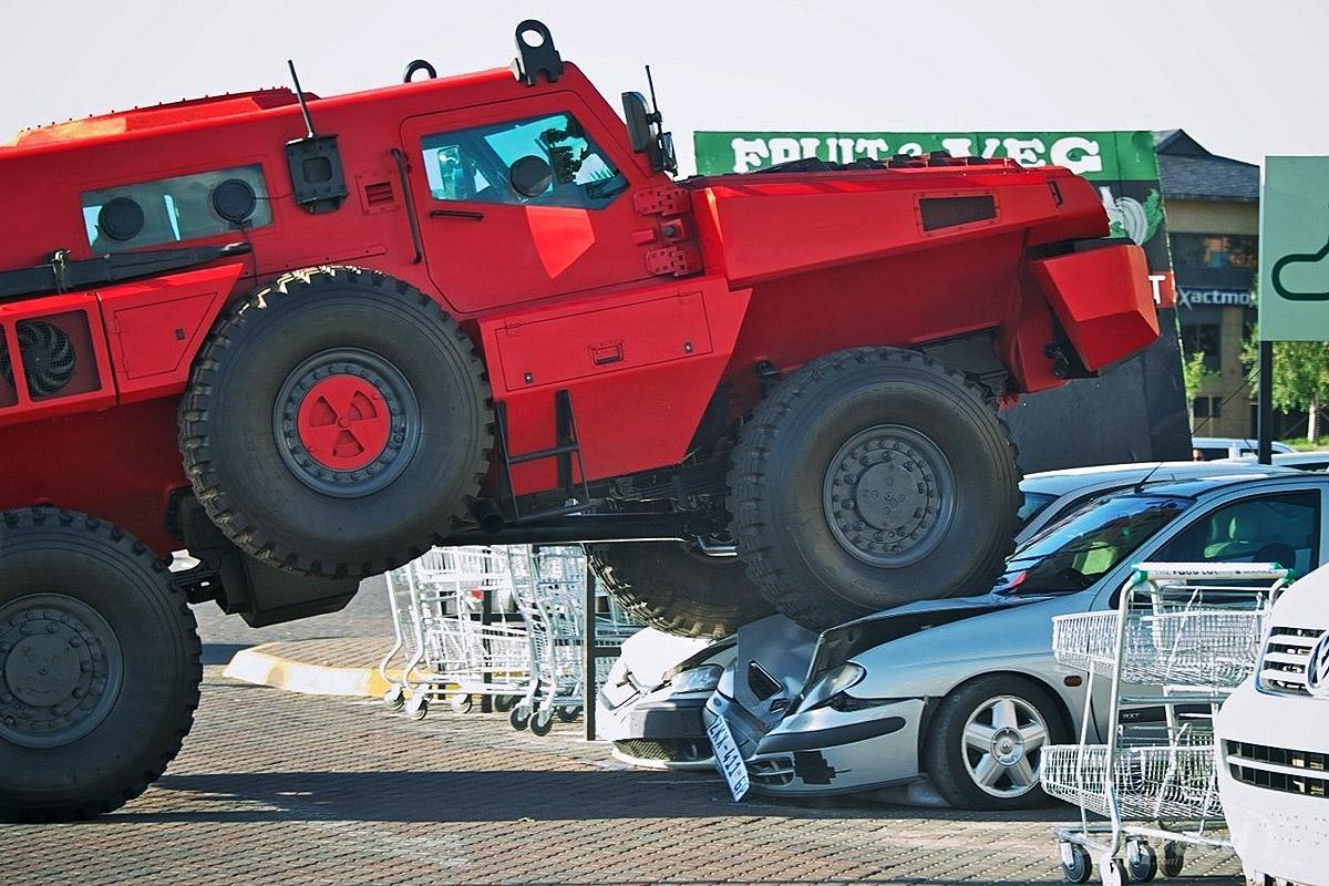 Bilder-Marauder-SUV-aus-Suedafrika-1200x