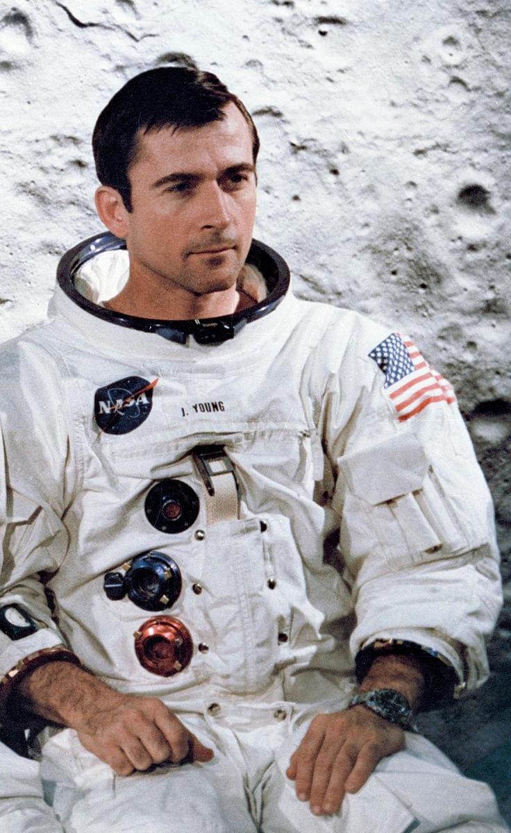 800px-John Young 28Apollo 1029