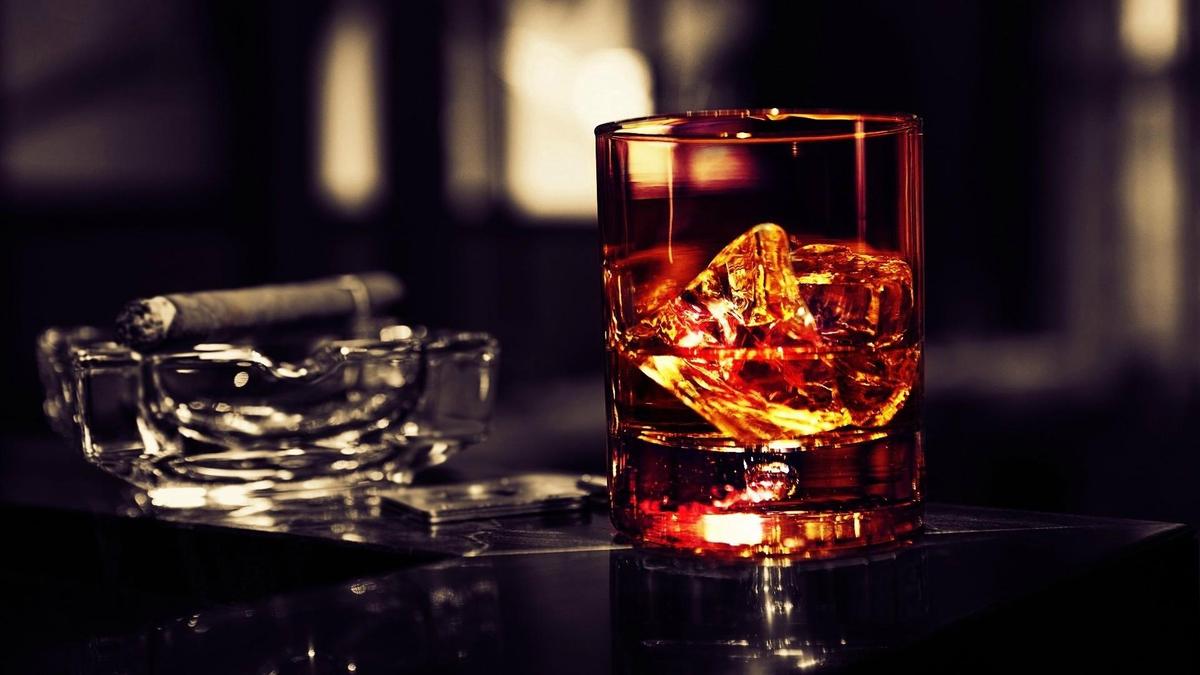 cigar-and-scotch-12