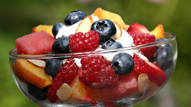 Obstsalat aus heimischen Fr C3 BCchten.j