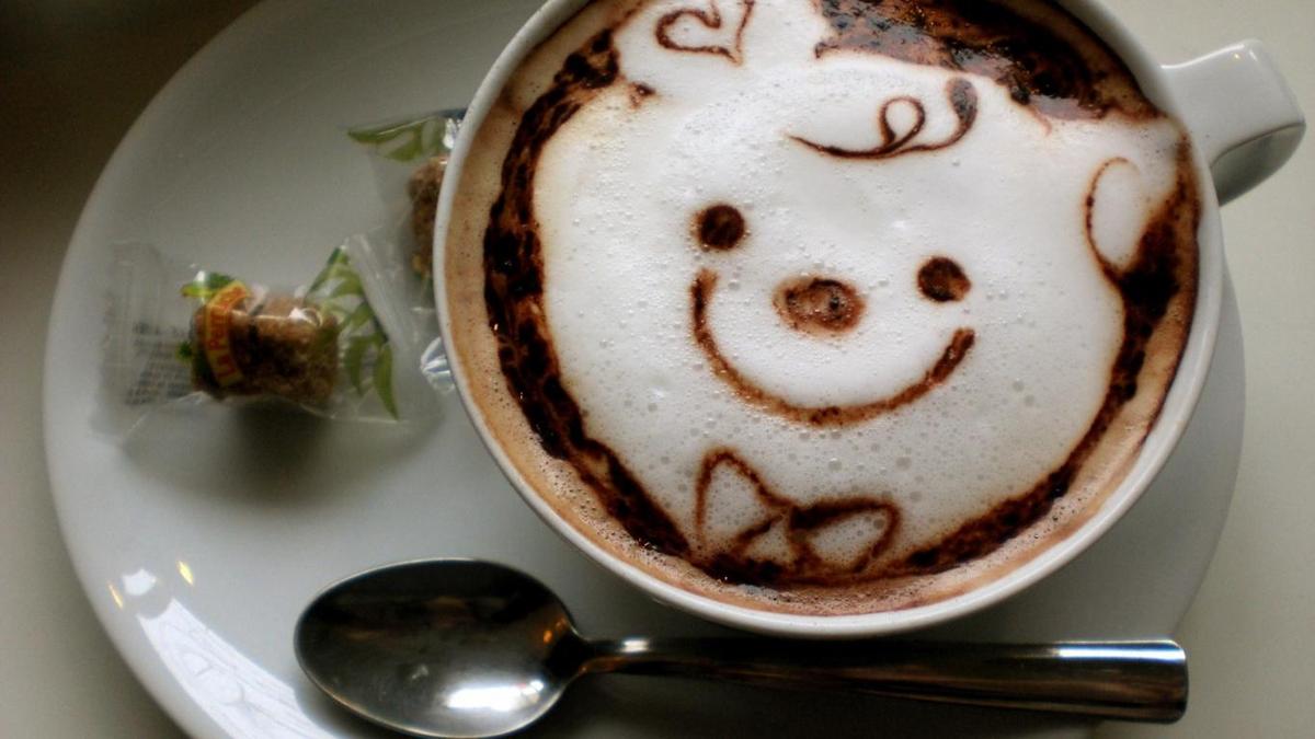 funny-coffee-face-wallpapers 43291 1366x
