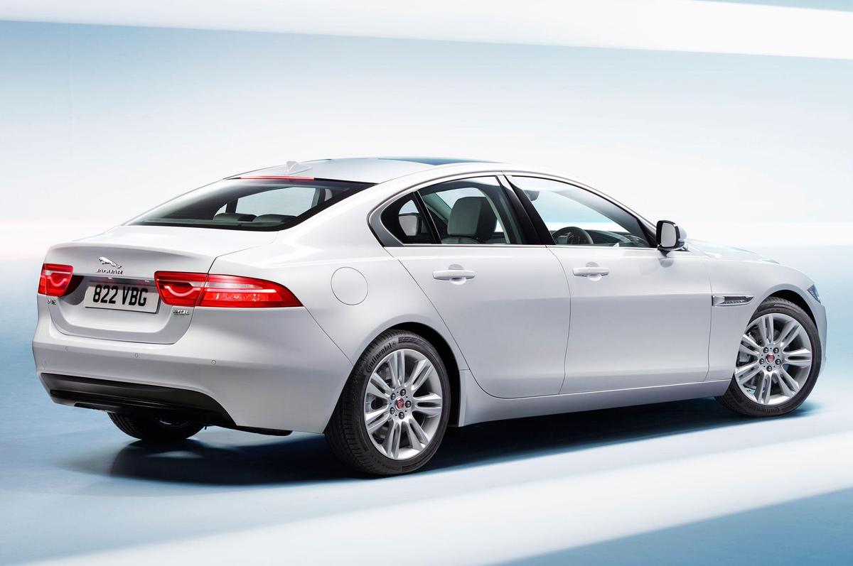 Jaguar-XE-5
