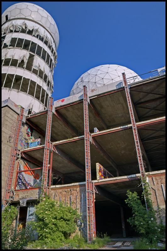 Teufelsberg-Ruinen-01-a24972571