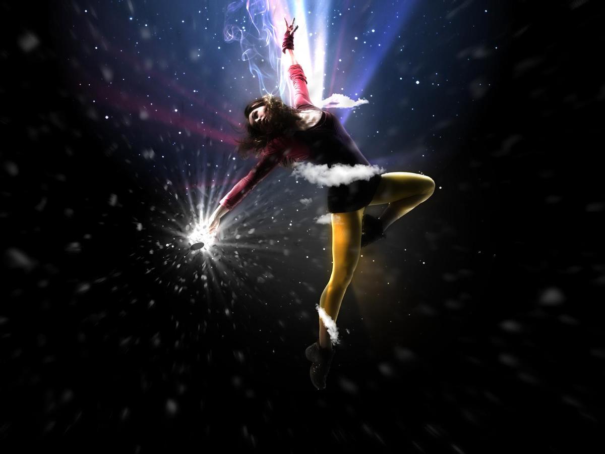 Girl in Tempo Dance