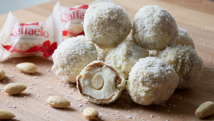 5b2b35246885 RAFFAELO