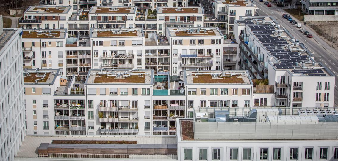 Bau-einer-grossen-Wohnanlage-im-Muenchne