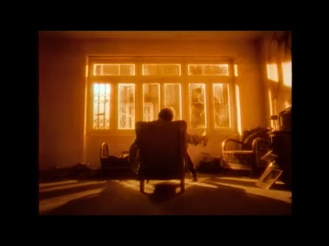 Youtube: TARKAN - Kış Güneşi (Official Music Video)