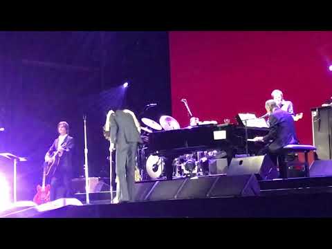 Youtube: Nick Cave & Kylie Minogue - « Where the wild roses grow » - 03/06/2018 - London, Victoria Park