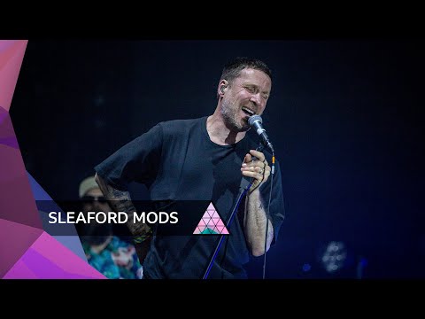 Youtube: Sleaford Mods - Tweet Tweet Tweet (Glastonbury 2024)