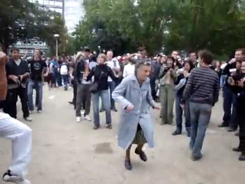 Youtube: Granny Raver