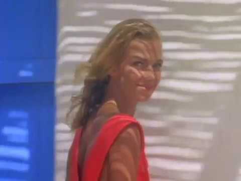Youtube: Chris Rea - On the Beach (Official Music Video)