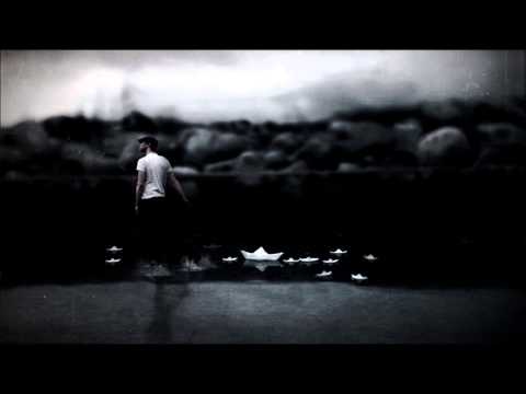 Youtube: Empire of the Sun - Walking on a Dream (Yinyues Remix)