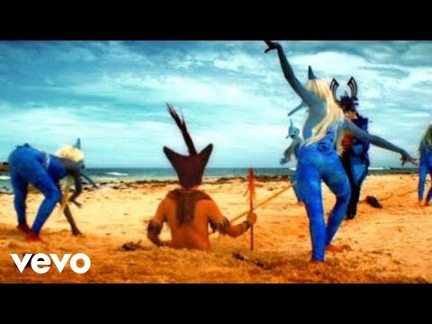 Youtube: Empire Of The Sun - Standing On The Shore (Official Video)