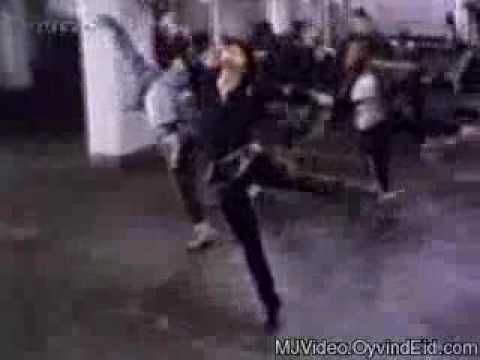 Youtube: Michael Jackson Resurrection 2009