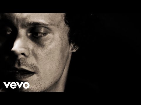 Youtube: Ville Valo - Olet Mun Kaikuluotain