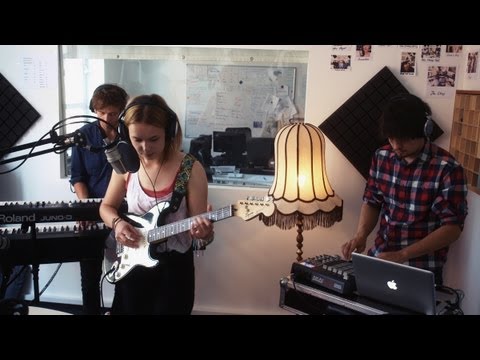 Youtube: Kafka Tamura - Lullabies (detektor.fm-Session)