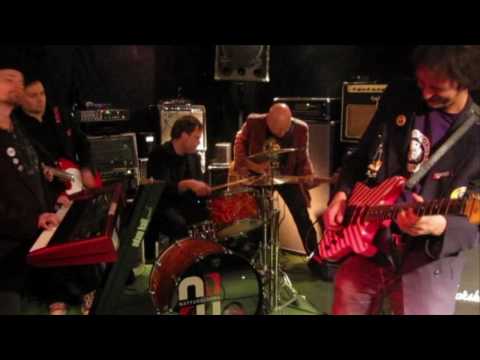 Youtube: Grand Pop Station / Daddys Little Boy