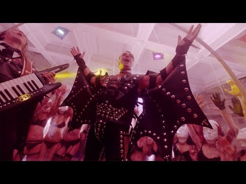 Youtube: LINDEMANN - Platz Eins (Official Video)