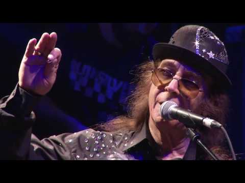 Youtube: Erkin Koray - Estarabim & Fesuphanallah (Live @ Jolly Joker Ankara, 2013)