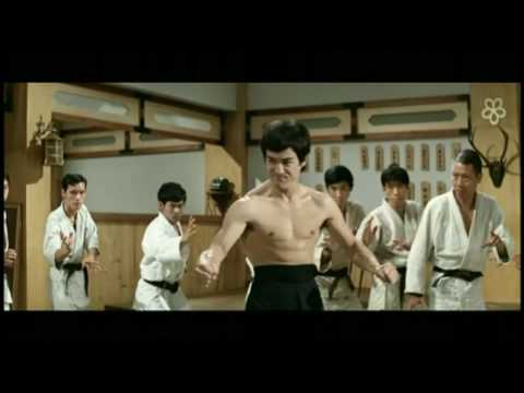 Youtube: Bruce Lee Vs Japan 陈真踢馆之李小龙
