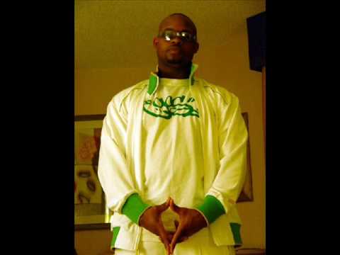 Youtube: DJ Devize @ Bassmans B Day Bash 2008 with MC Biggie & MC Bassman & Trigga Part 1