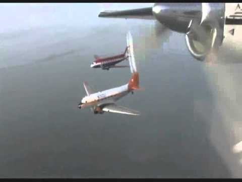 Youtube: HD ver - UFO-USO hit by spray released from plane dives or goes down - Oil spill in Golf of Mexico