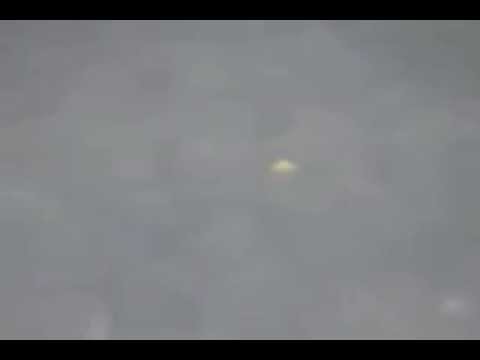 Youtube: The Greys - UFO / OVNI Bogota Colombia Daytime Capture