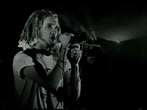 Youtube: Alice In Chains - Love, Hate, Love - Live at the Moore