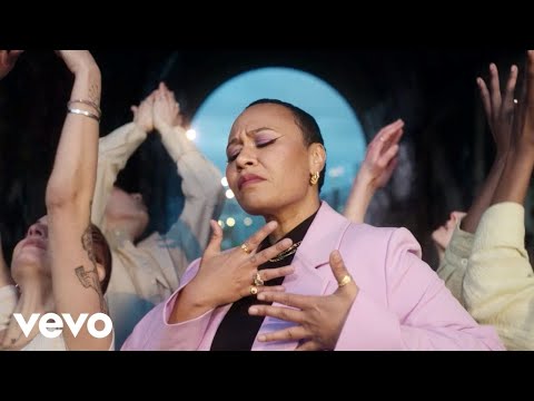 Youtube: Emeli Sandé - There Isn't Much