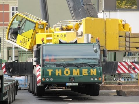 Youtube: Liebherr Kran / crane LTM1250-6.1 von Thömen hebt Minarette für Moschee, Teil 3