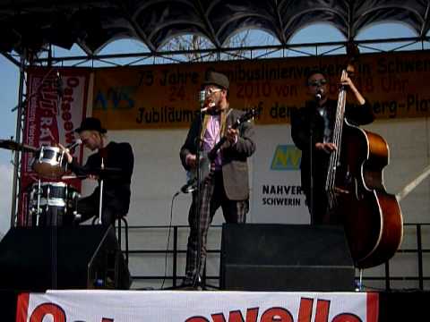 Youtube: die Band von letztens - Kind im Abflussrohr