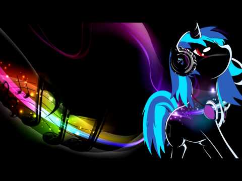 Youtube: Empire of the Sun - Walking on a Dream (Kreepr's Dubstep Remix)