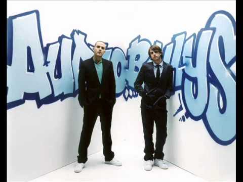 Youtube: Audio Bullys - Gimme That Punk.wmv
