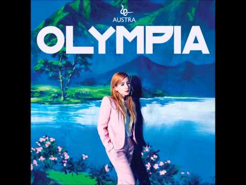 Youtube: AUSTRA - Painful Like