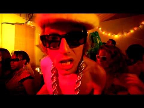 Youtube: Skero feat. Joyce Muniz - Kabinenparty