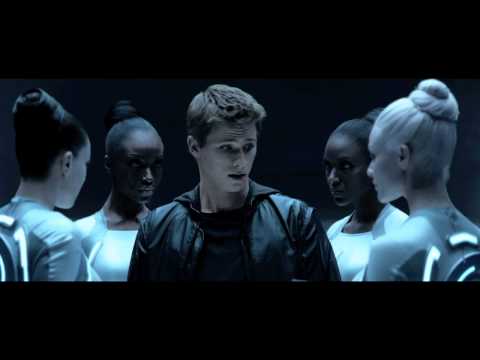 Youtube: TRON: LEGACY - Daft Punk 'Derezzed'