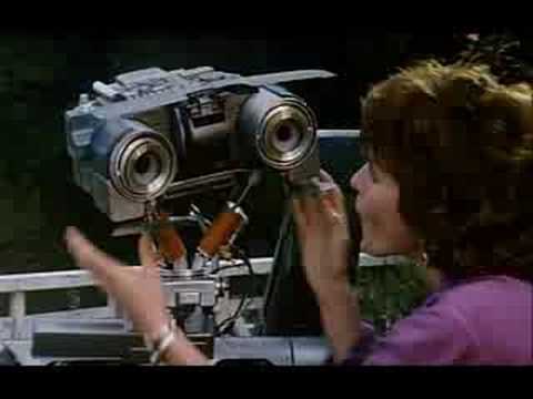 Youtube: Nr.5 Lebt Film scene 1985