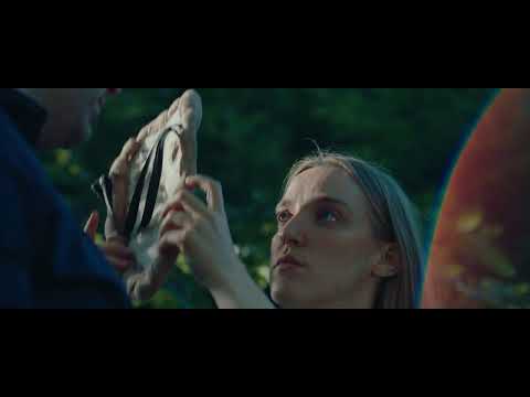 Youtube: Alien Grace - Hiding (Official Music Video)