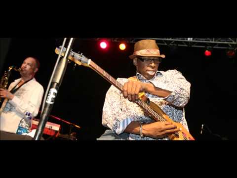 Youtube: Wayman Tisdale - Never Never Gonna Give Ya Up